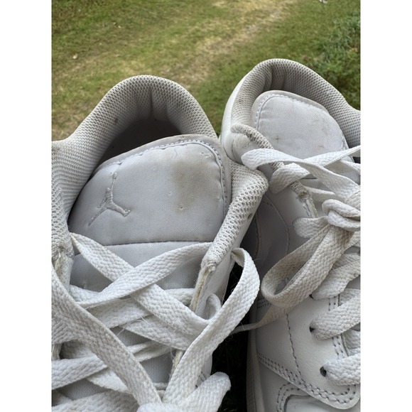 Jordan 1 Low Triple White Sneakers Size 9.5 553558 136 - Picture 4 of 8